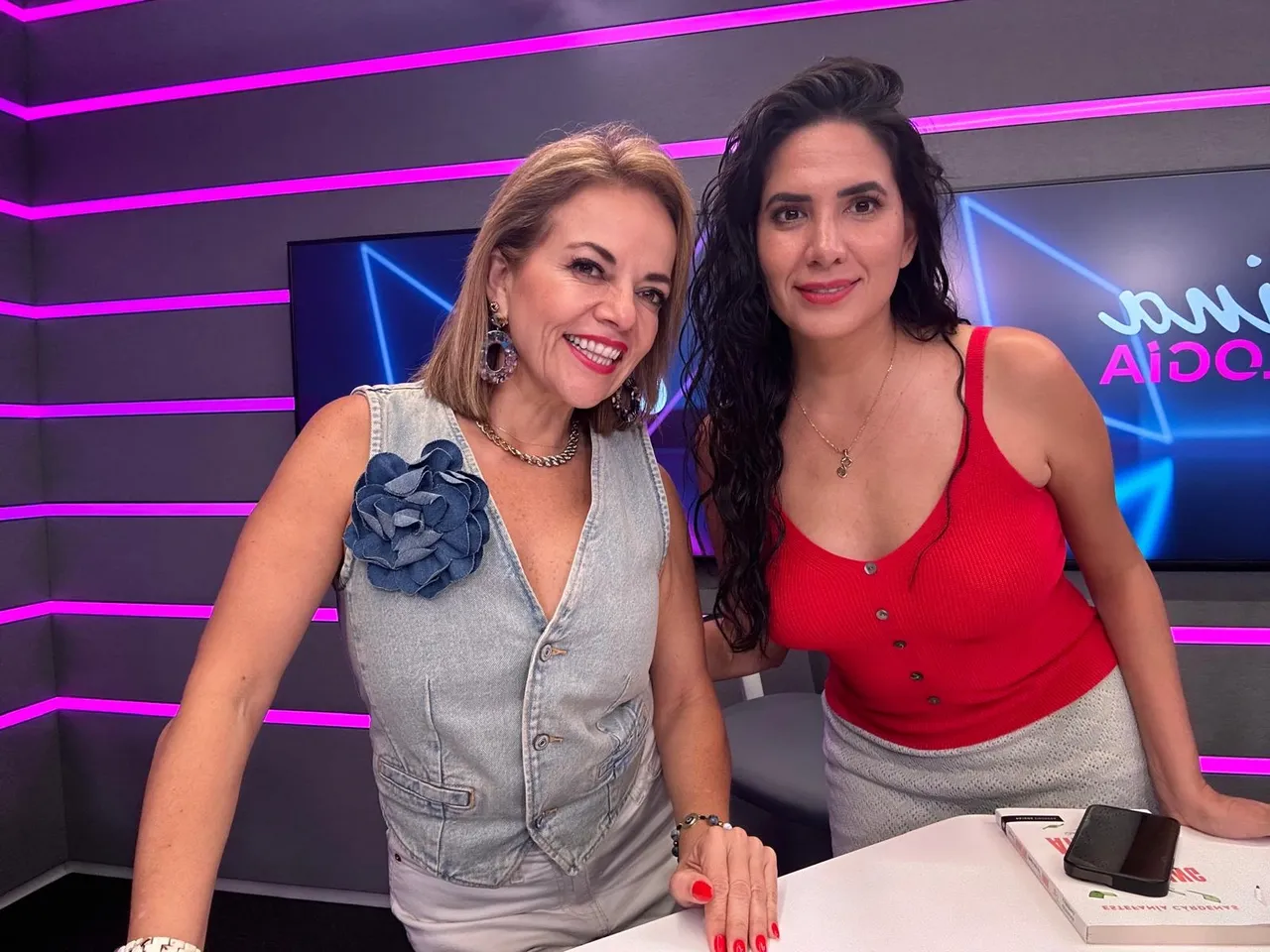 Estefanía Cárdenas factura con su despecho como Shakira