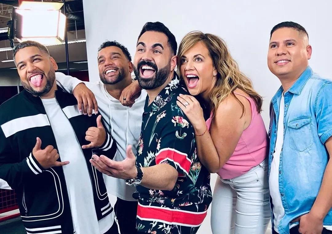Celebrando el Día de la Radio con el mejor: Enrique Santos